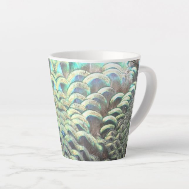 Caneca De Café Latte Penas de Pavão da Indonésia Latte Mug (Ângulo direito)