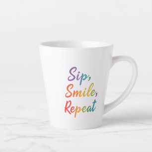 Caneca De Café Latte Pequena lama de luz - 12 oz   Sip, Smile, Repete