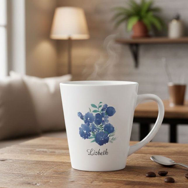 Caneca De Café Latte Personalized Midnight Bloom Blue Floral Latte Mug (Criador carregado)