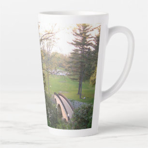 Caneca De Café Latte Ponte do Arco-íris Sunset no Grove City College