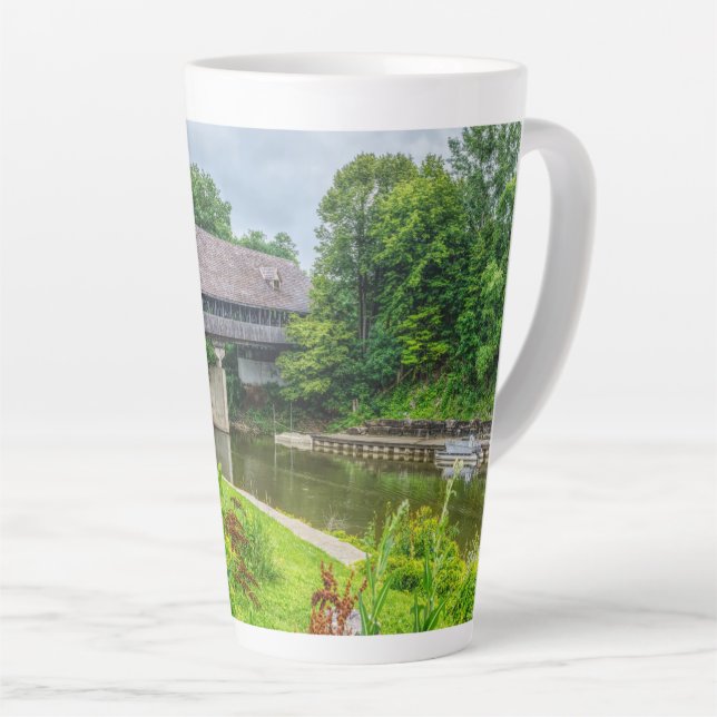 Caneca De Café Latte Ponte Frankenmuth coberta (Ângulo direito)