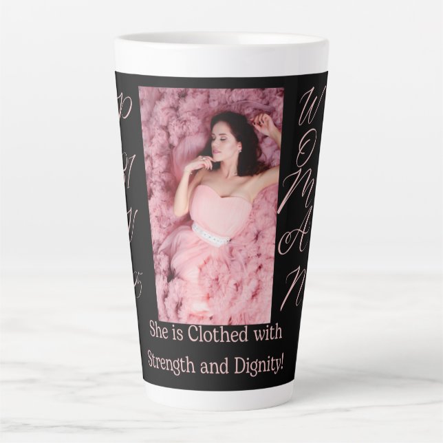 Caneca De Café Latte Proverbs 31 Mulher Preta e Rosa Lata (Frente)