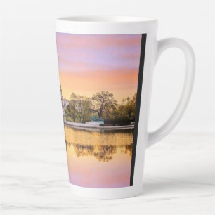 Caneca De Café Latte Reflexo do pôr do sol no edifício do Capitólio dos