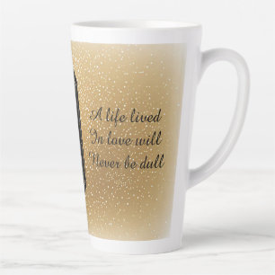 Caneca De Café Latte Rosa com Detalhes Dourados Brilhantes