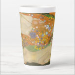 Caneca De Café Latte Serpentes d'água II por Gustav Klimt, Art Nouveau<br><div class="desc">Serpentes d'água II (1904-1907) de Gustav Klimt é uma pintura de retrato de arte vitoriana do simbolismo das belas artes. As Serpentes de Água II (também conhecido por Wasserschlangen II) são a pintura de seguimento a Serpentes de Água I. Serpentes de Água II apresenta um grupo de ninfas de água...</div>