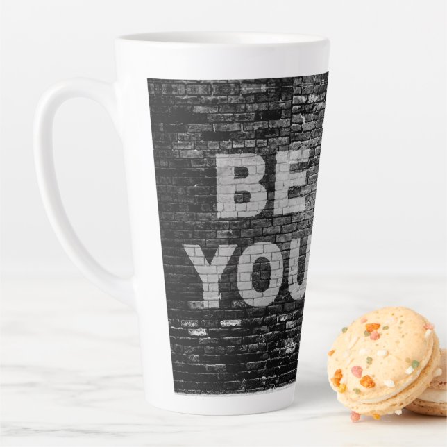 Caneca De Café Latte SlipperyJoe's Be You brick wall stick figure rainb (In Situ)