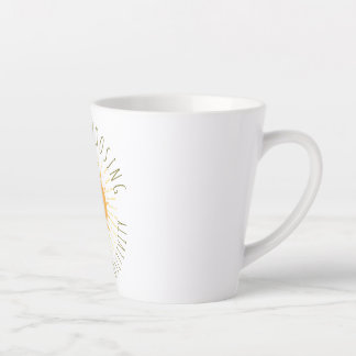 Caneca De Café Latte Sol Sorridente Fofo