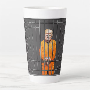 Caneca De Café Latte Trump in Jail Latte Mug