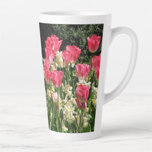 Caneca De Café Latte Tulipas Rosa Maiúsculos Laterais