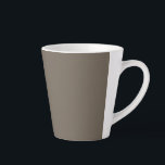 Caneca De Café Latte uma parede marrom com um relógio preto e branco<br><div class="desc">Elevem sua decoração doméstica com uma parede marrom moderna e minimalista adornada com um relógio branco e preto chic. Melhore o seu espaço com esta arte monocromática de parede na moda!"</div>