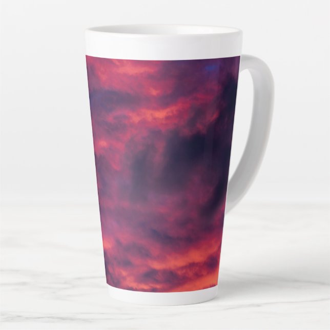 Caneca De Café Latte vermelho de agosto (Ângulo direito)