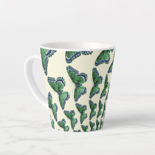 Caneca De Café Latte Voo do Padrão de Borboletas Verdes