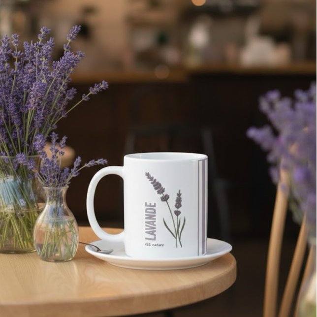 Caneca De Café Lavanda é. Natureza (Criador carregado)