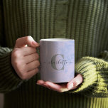 Caneca De Café Lavanda Lilac Marble Elegante Monograma Nome<br><div class="desc">Monograma Elegante de Lavanda Lilática Personalizada Nome do Café Mug</div>
