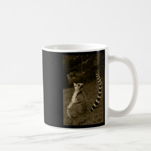 Caneca De Café Lemur Tail Valencia Tint Vinheta Vertical (Direita)