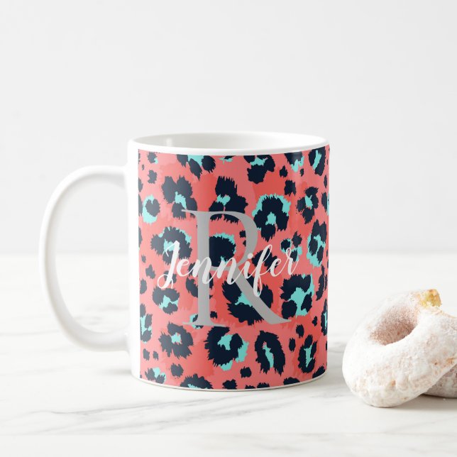 Caneca De Café Leopard Personalize o Monograma e Nome Rosa (Com Donut)