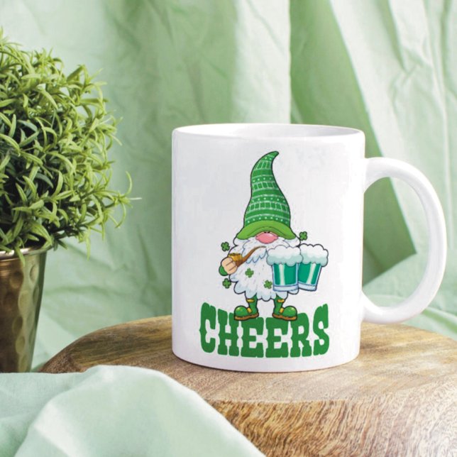 Caneca de café Leprechaun do dia de São Patrício (Criador carregado)