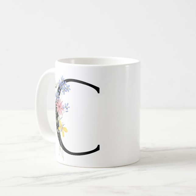 Caneca De Café Letra C com flores (Frente Esquerda)