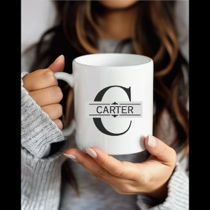Caneca De Café Letra C   Monograma de Divisória em Preto
