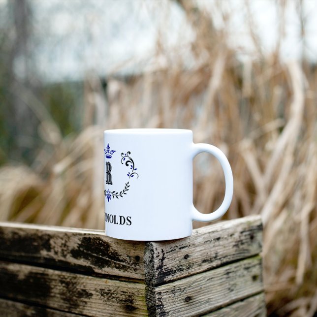 Caneca De Café Letra Crown Wreath R Personalizada (Criador carregado)