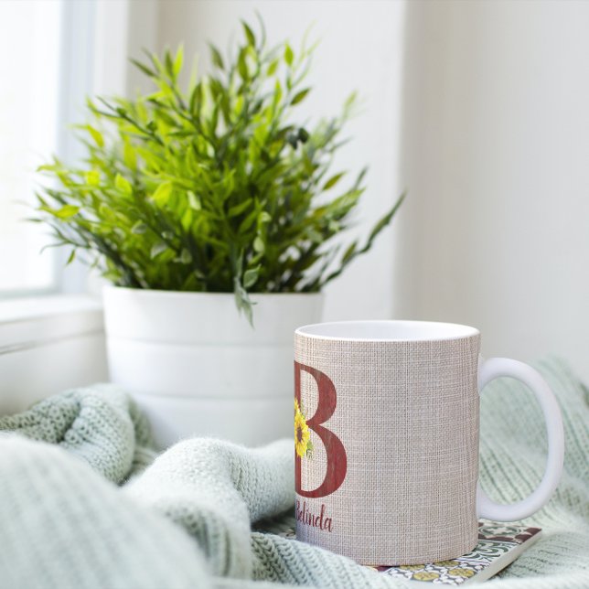 Caneca De Café Letra de Madeira Barn B e Girassóis Personalizados (Criador carregado)