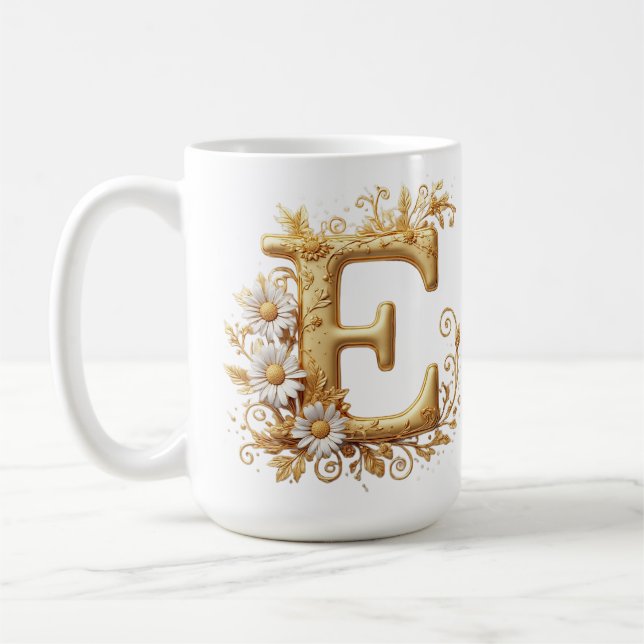 Caneca De Café Letra E Dourada Elegante Com Desenho Floral (Esquerda)