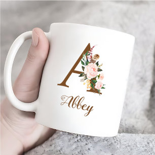 Caneca De Café Letra Floral Personalizada Bridesmaid A Presente