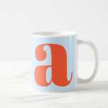 Caneca De Café Letra Inicial de Monograma Moderno Azul Suave Lara<br><div class="desc">Esta caneca de café apresenta uma grande letra inicial minúscula em laranja em um fundo azul claro suave — gráfico,  moderno e muito presentável. Um presente personalizado divertido para quem ama uma caneca com personalidade. Você personaliza a letra.</div>