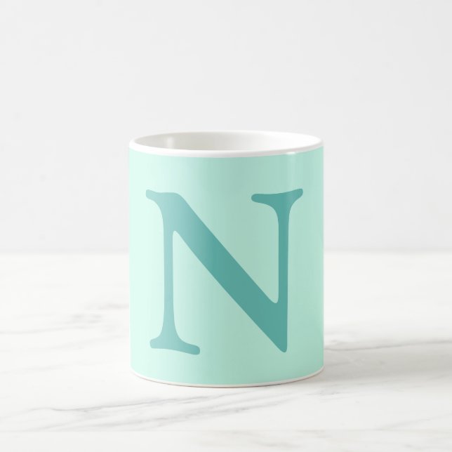 Caneca De Café Letra Inicial Leve Teal Trendy Pastel Azul (Centro)