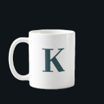 Caneca De Café Letra k monograma<br><div class="desc">Caneca personalizada com na moda k. Pegue ou dê como um presente personalizado perfeito.</div>