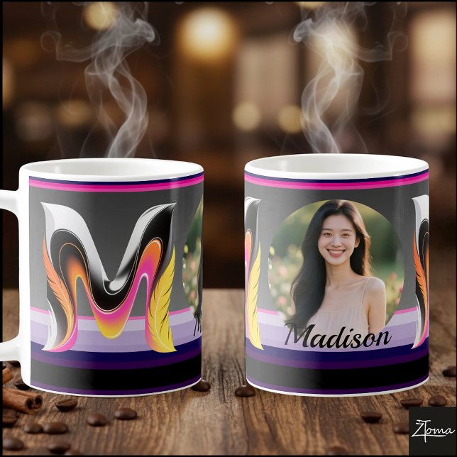 Caneca De Café Letra M Fluida Abstrata Neon Pena (This is a sample design. There are several models to choose from, with the name and color changed.
)