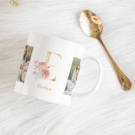 Caneca De Café Letra Moderna Dourada Flor E | Dois Monogramas fot