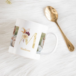 Caneca De Café Letra Moderna Dourada Flor M | Dois Monogramas fot