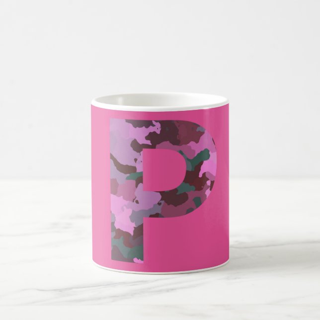 Caneca De Café Letra P Camo com rosa (Centro)