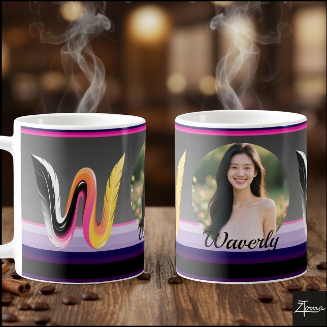 Caneca De Café Letra W Fluida Abstrata em Neon com Pena (This is a sample design. There are several models to choose from, with the name and color changed.
)