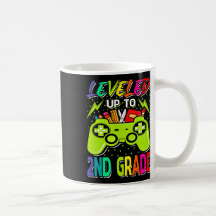 Caneca De Café Levado Até O Nível segundo De Jogador De Volta Par