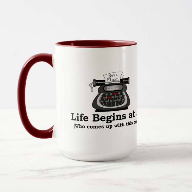 Caneca de Café Life Begins at 50 (Esquerda)