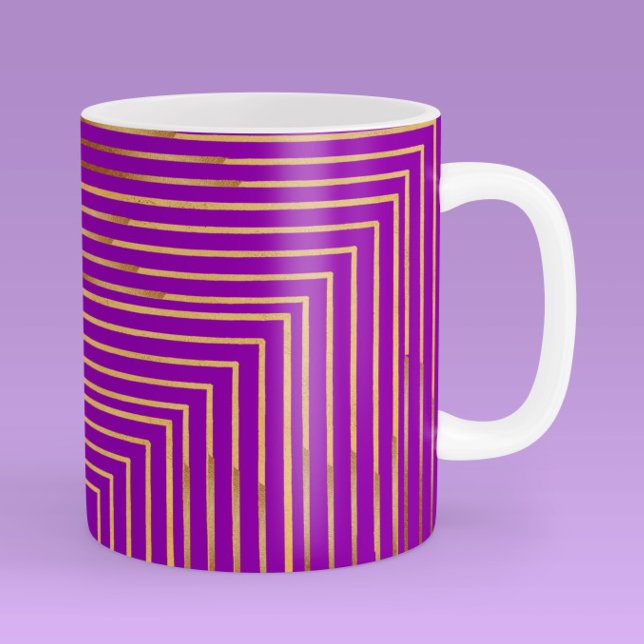 Caneca De Café Linhas de Abstrato de estética Dourada em roxo (Criador carregado)