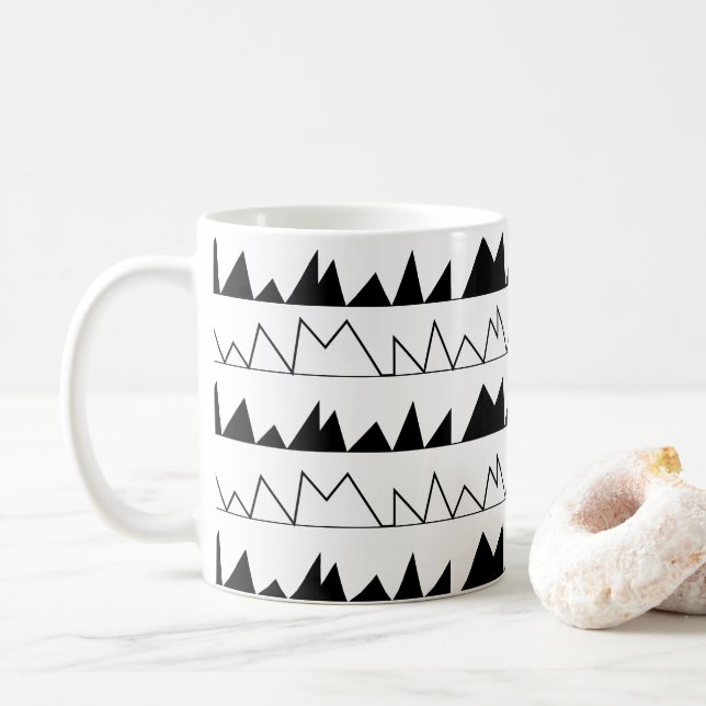 Caneca De Café Listras de Chevron Preto e Branco Padrão   (Com Donut)