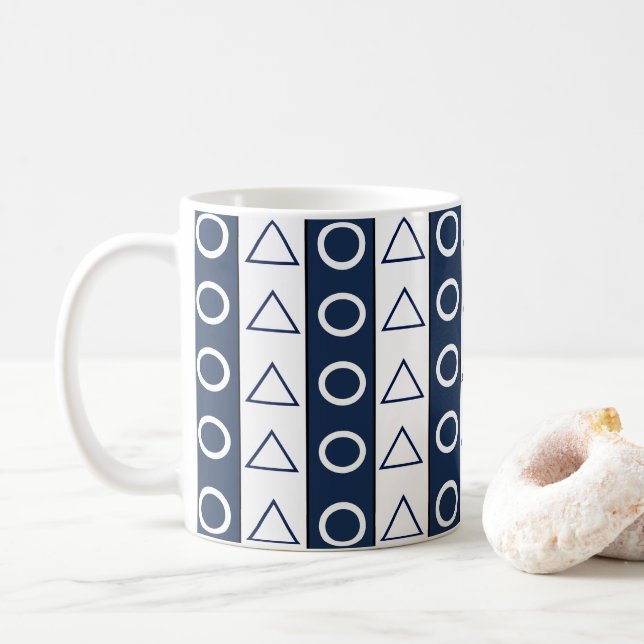 Caneca De Café Listras Geométricas Azuis e Brancas (Com Donut)