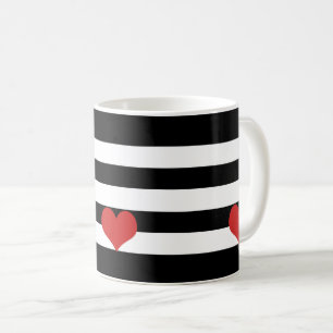 Caneca De Café Listras Pretas e Brancas com Coração Vermelho