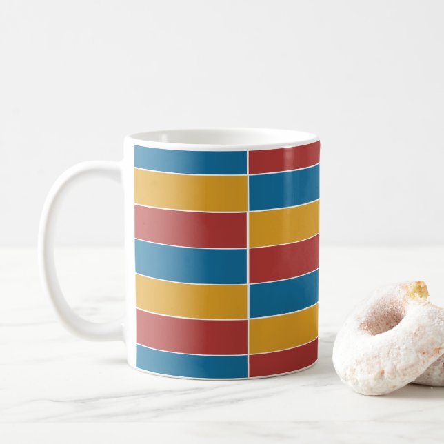 Caneca De Café Listras Vermelhas Azuis Amarelas (Com Donut)