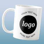 Caneca De Café Logotipo e Texto simples para empresa<br><div class="desc">Logotipo simples e texto personalizado para sua empresa. Substitua o logotipo e o texto por você para personalizar. Use-os você mesmo,  entregue-os aos seus funcionários e colegas de trabalho,  venda-os a clientes e clientes ou os entregue como material promocional para inspirar a lealdade do cliente.</div>