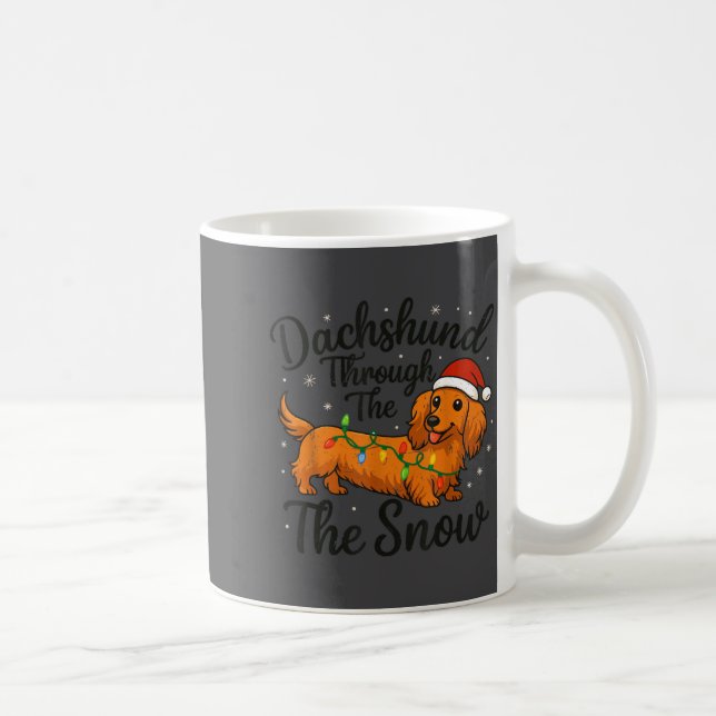 Caneca De Café Long Hair Dachshund Through Snow Christmas Pajamas (Direita)