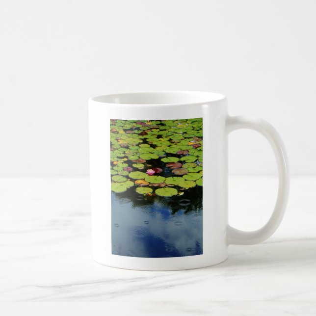 Caneca De Café Lótus rosa na chuva (Direita)