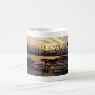 Caneca De Café Luz do Sol Gorda no Lago em Fair Haven Beach