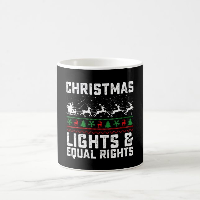 Caneca De Café Luzes de Natal e Igualdade de Direitos Feminista (Centro)