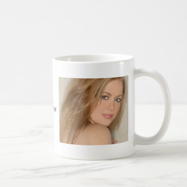 CANECA DE CAFÉ LYNN CAREY SAYLOR (Direita)