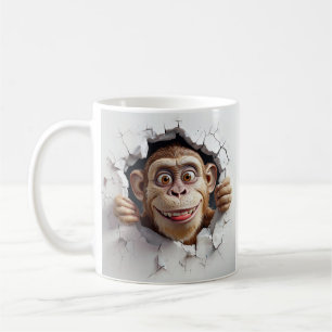 Caneca De Café Macaco Antropomórfico A Quebrar Na Parede Branca