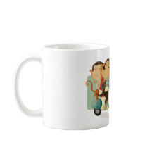 Macacos espertos do patinete da estada